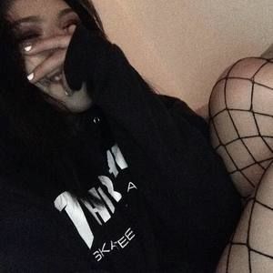 Meet your Posher, Shealee